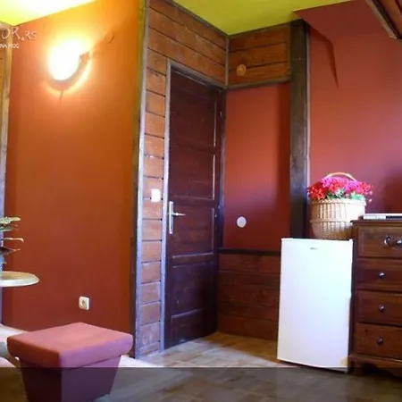 Alpska Guest house 3*